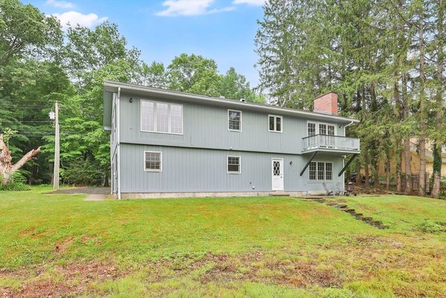 210 Strong St, Amherst, MA 01002