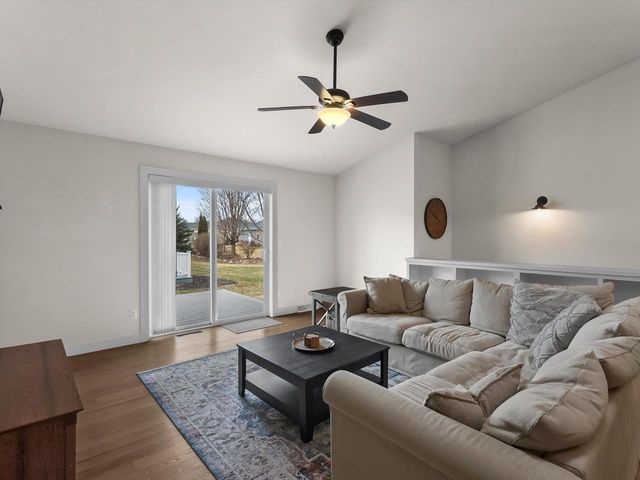 558 Pickett St STREET, Plymouth, WI 53073