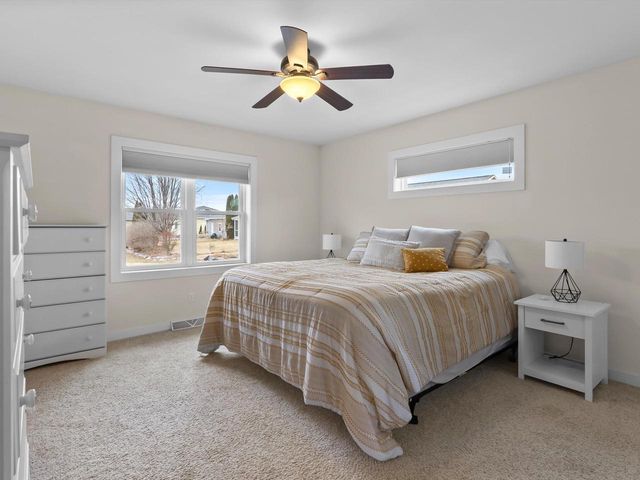 558 Pickett St STREET, Plymouth, WI 53073