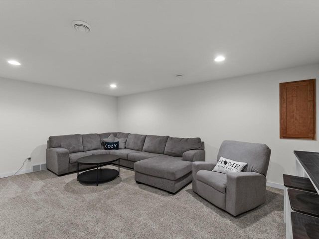 558 Pickett St STREET, Plymouth, WI 53073