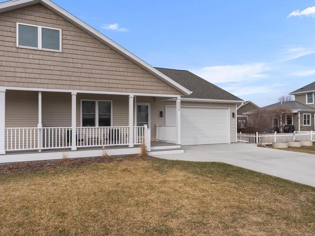 558 Pickett St STREET, Plymouth, WI 53073