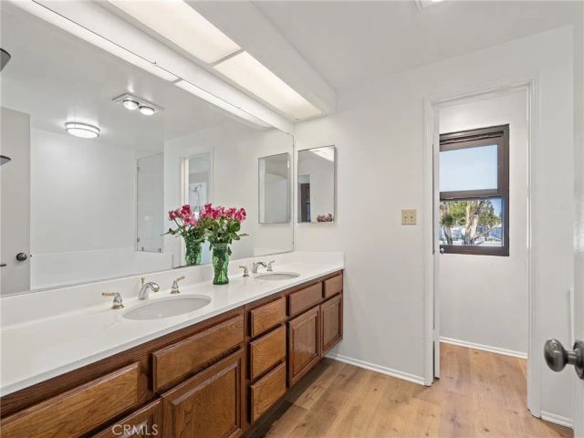 8180 Manitoba Street 302, Playa Del Rey, CA 90293