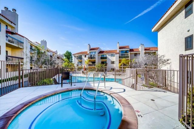 8180 Manitoba Street 302, Playa Del Rey, CA 90293