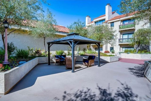 8180 Manitoba Street 302, Playa Del Rey, CA 90293