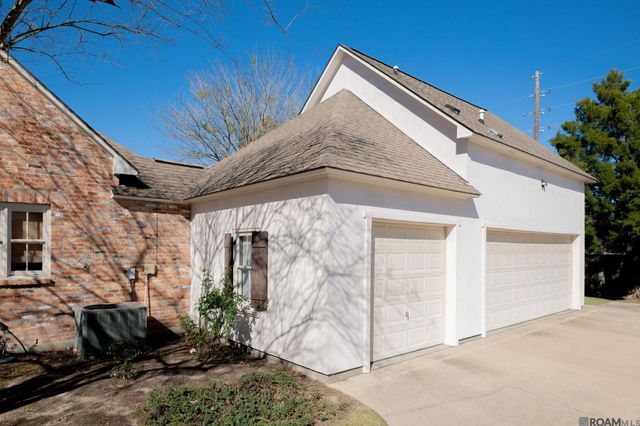 13717 Earls Ct, Saint George, LA 70810