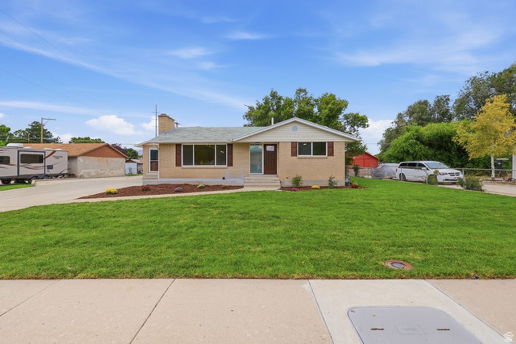 6978 S 2700 W, West Jordan, UT 84084 — photo 2