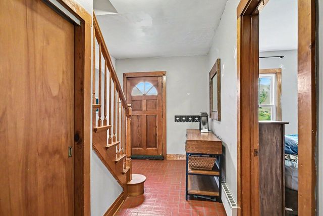 8901 Elm Avenue, Burr Ridge, IL 60527