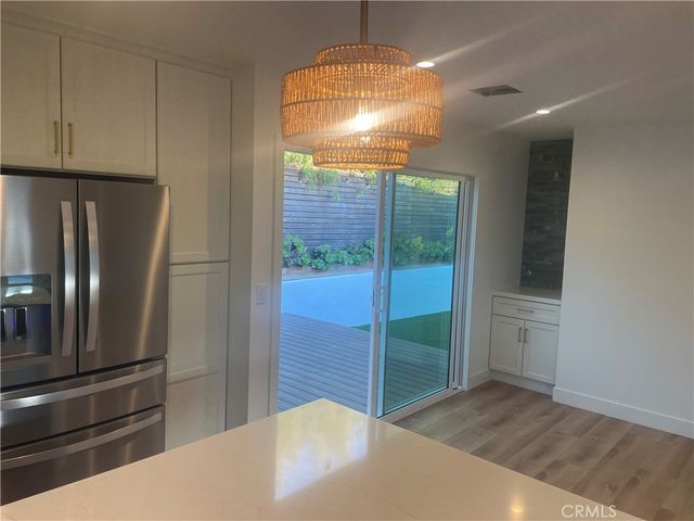 536 1st, Manhattan Beach, CA 90266
