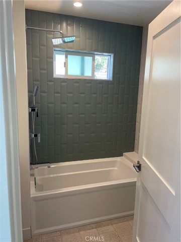 536 1st, Manhattan Beach, CA 90266