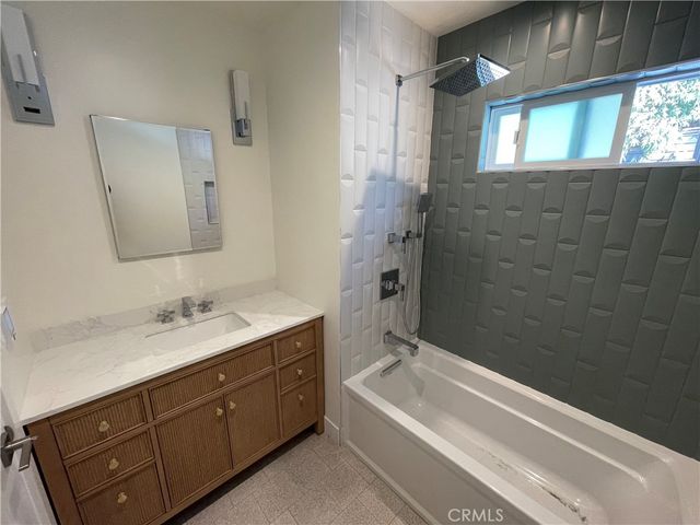 536 1st, Manhattan Beach, CA 90266