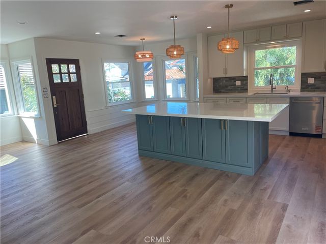 536 1st, Manhattan Beach, CA 90266