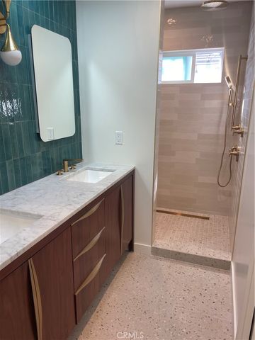 536 1st, Manhattan Beach, CA 90266