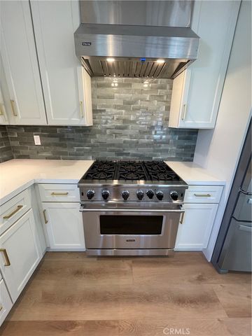 536 1st, Manhattan Beach, CA 90266