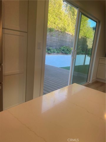 536 1st, Manhattan Beach, CA 90266