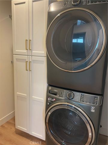 536 1st, Manhattan Beach, CA 90266