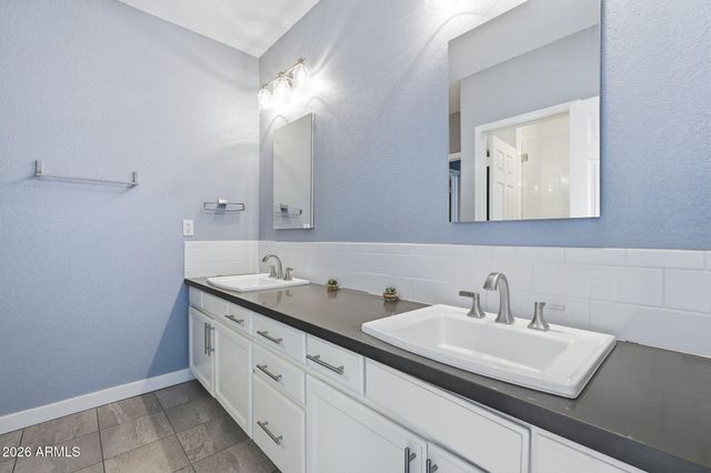 5521 E Beck Lane, Scottsdale, AZ 85254