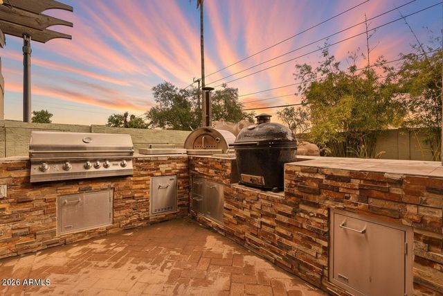 5521 E Beck Lane, Scottsdale, AZ 85254