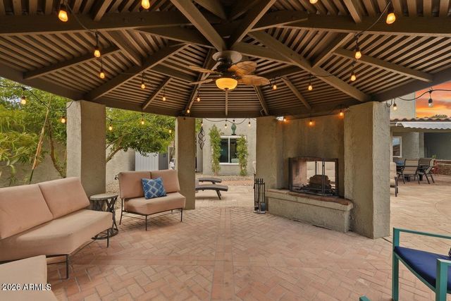 5521 E Beck Lane, Scottsdale, AZ 85254