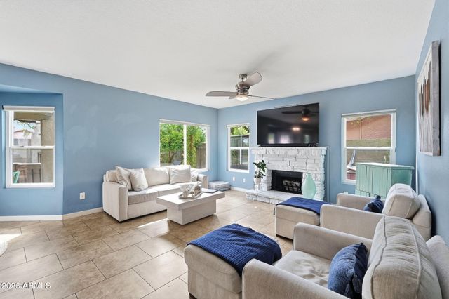 5521 E Beck Lane, Scottsdale, AZ 85254