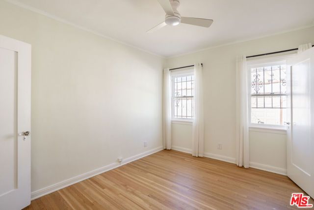 165 S Mansfield Avenue, Los Angeles, CA 90036