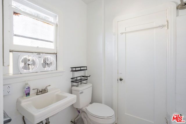 165 S Mansfield Avenue, Los Angeles, CA 90036