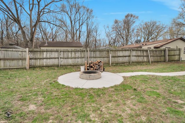 2111 Woodview Drive, Wilmington, IL 60481