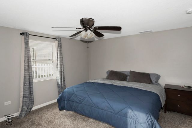 2111 Woodview Drive, Wilmington, IL 60481