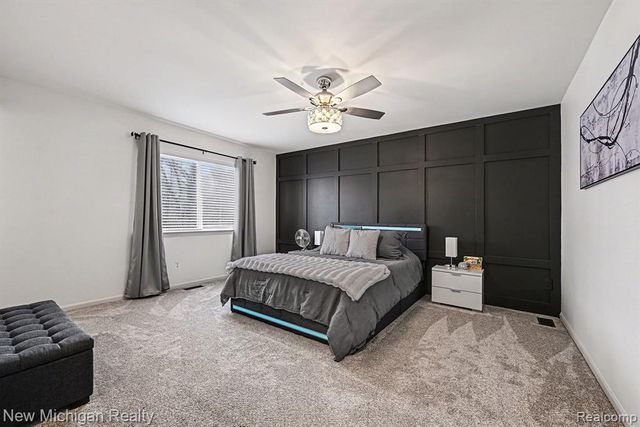 6612 Ashley Court, Waterford, MI 48327