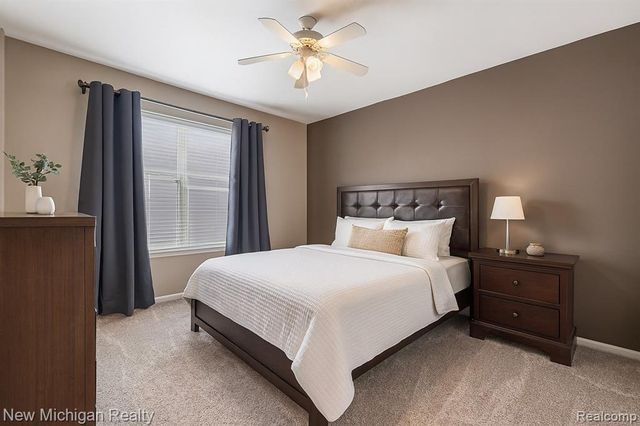 6612 Ashley Court, Waterford, MI 48327