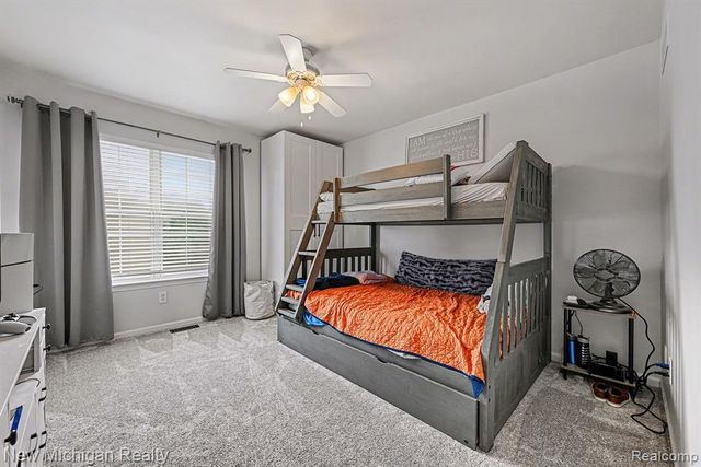 6612 Ashley Court, Waterford, MI 48327