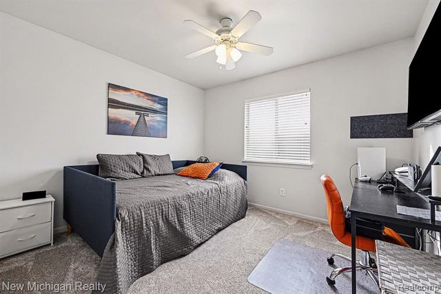 6612 Ashley Court, Waterford, MI 48327