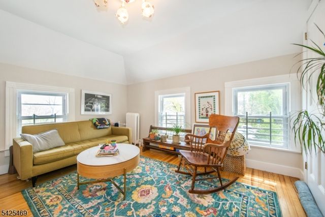 157 Walnut St 2, Montclair Twp., NJ 07042