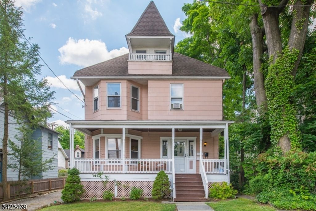 157 Walnut St 2, Montclair Twp., NJ 07042