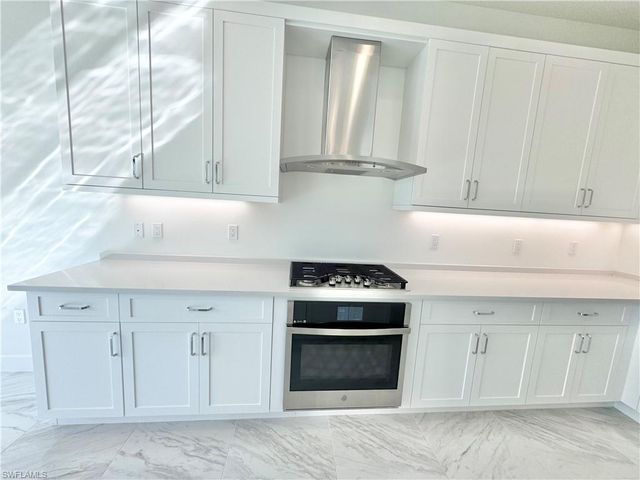 20304 Estero Crossing BLVD, Estero, FL 33928