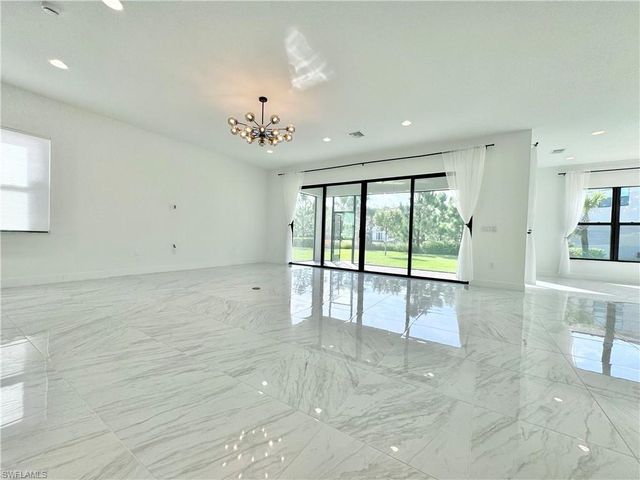 20304 Estero Crossing BLVD, Estero, FL 33928