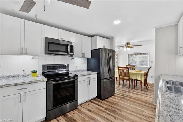 603 Pine Grove CT, North Fort Myers, FL 33917