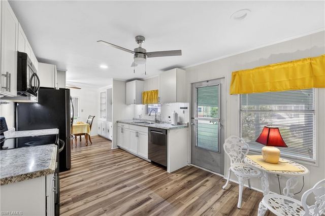 603 Pine Grove CT, North Fort Myers, FL 33917
