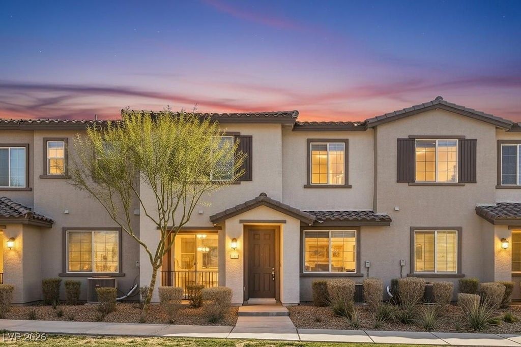 7336 North Decatur Boulevard 3, Las Vegas, NV 89131