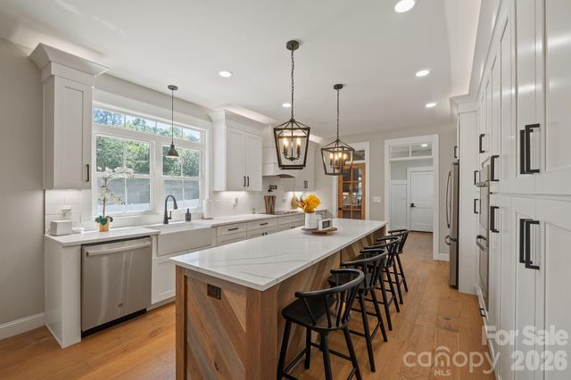 6 Leisure Circle, Granite Falls, NC 28630