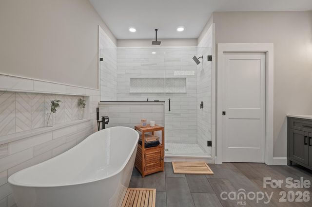 6 Leisure Circle, Granite Falls, NC 28630