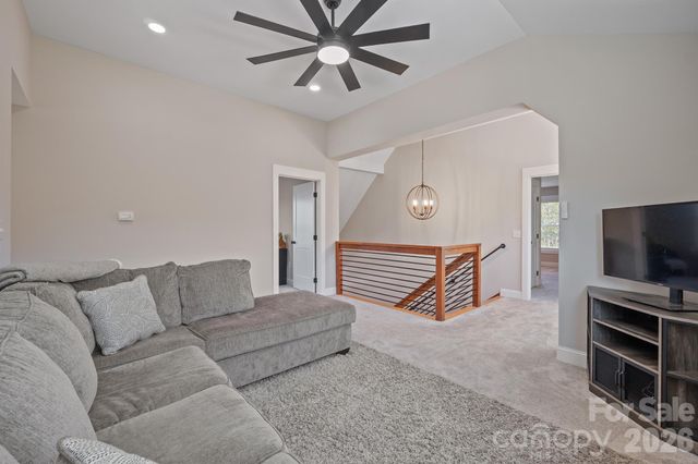 6 Leisure Circle, Granite Falls, NC 28630