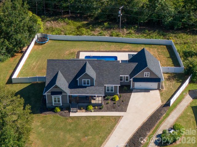 6 Leisure Circle, Granite Falls, NC 28630