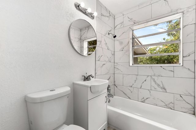 1134 NW 18th Avenue, Fort Lauderdale, FL 33311