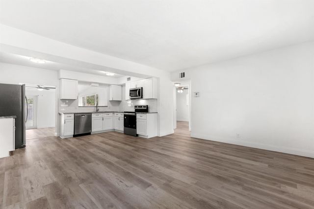 1134 NW 18th Avenue, Fort Lauderdale, FL 33311