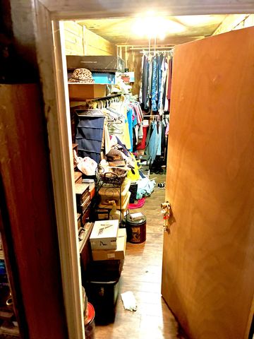 202 Pineview Rd, Linden, TN 37096