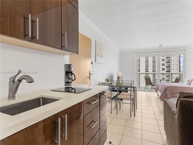 19201 Collins Avenue 1109, Sunny Isles Beach, FL 33160