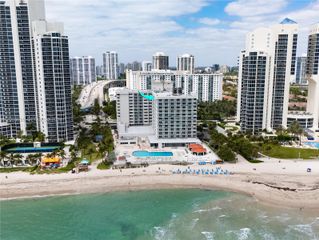 19201 Collins Avenue 1109, Sunny Isles Beach, FL 33160