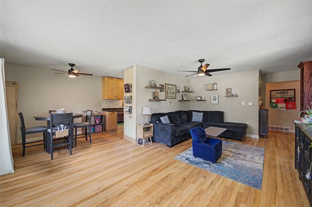 926 30th Street, West Des Moines, IA 50265