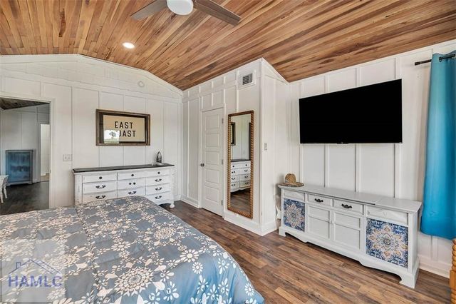1088 Fiddler Trace NE, Townsend, GA 31331