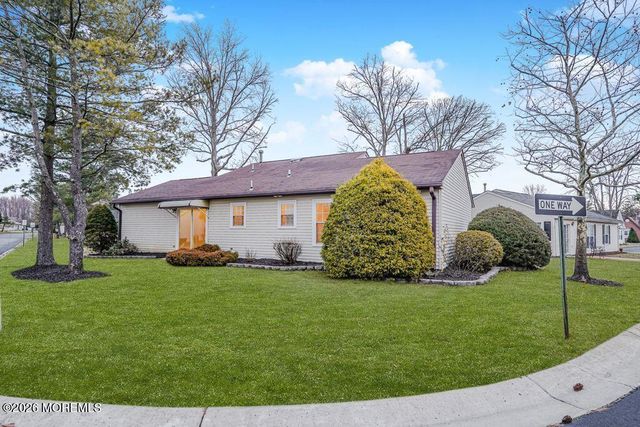 3 Gatley Close 1000, Freehold, NJ 07728